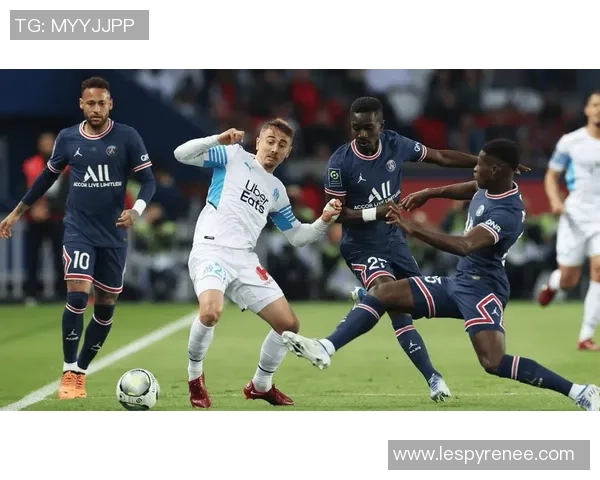 巴黎主场迎战摩纳哥强强对话焦点之战胜负悬念十足